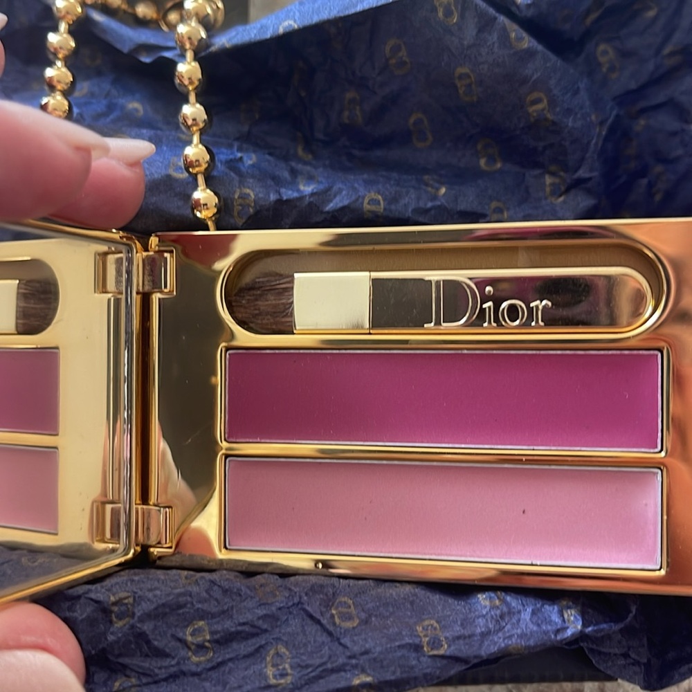 ❤️❤️SOLD❤️❤️Dior Limited Edition Gold Swarovski Crystal Keychain Holder - Picture 3 of 6
